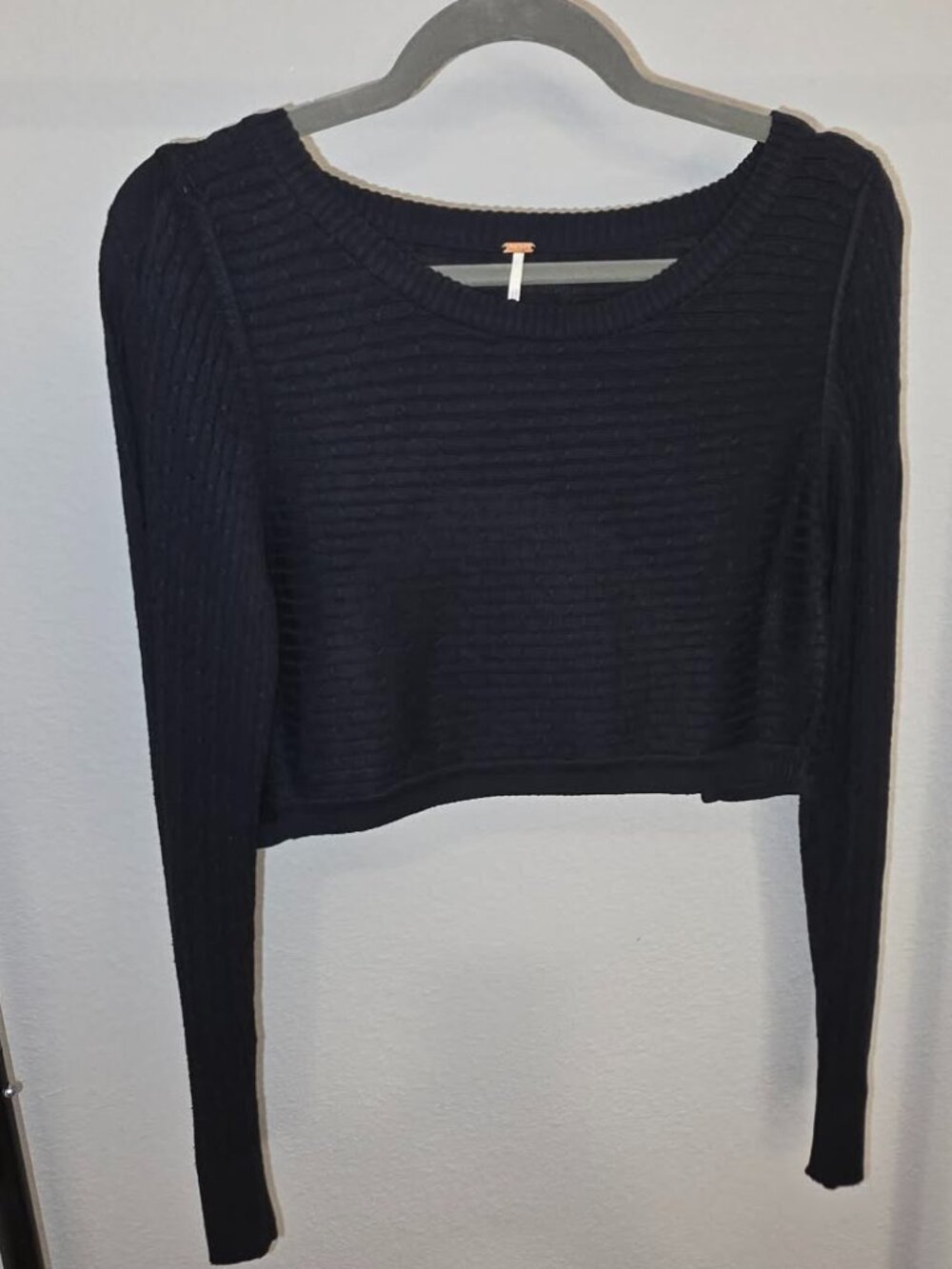 Free People Cropped Sweater -M